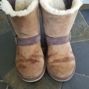 Girls 2 tone Uggs size 13